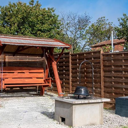 Romantic Jacuzzi Hideaway Near Heviz Rezi Exterior foto